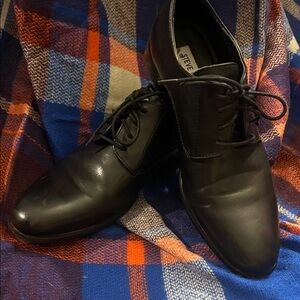 Steve Madden Elegant Black Derbys
